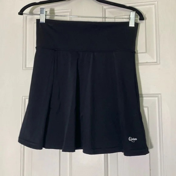Black tennis skirt with slit activewear workout clothes, golf skirt - Picture 1 of 9